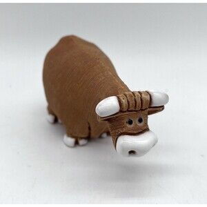 aR Artesania Rinconada Vintage #35 Highland Cow Figurine